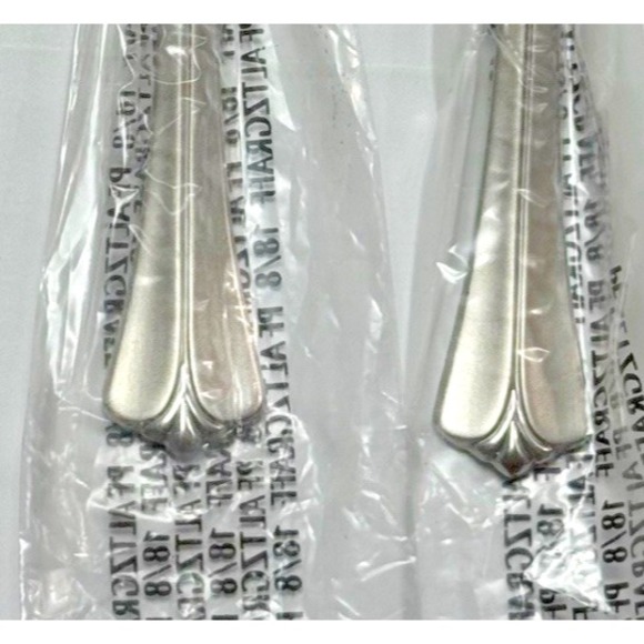 3 Oval Soup Spoons Pfaltzgraff ELLINGTON Stainless - Picture 2 of 6